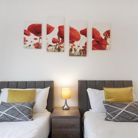 K Suites - Town Centre Hatfield 햇필드 외부 사진