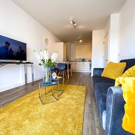 K Suites - Town Centre Hatfield 햇필드 외부 사진