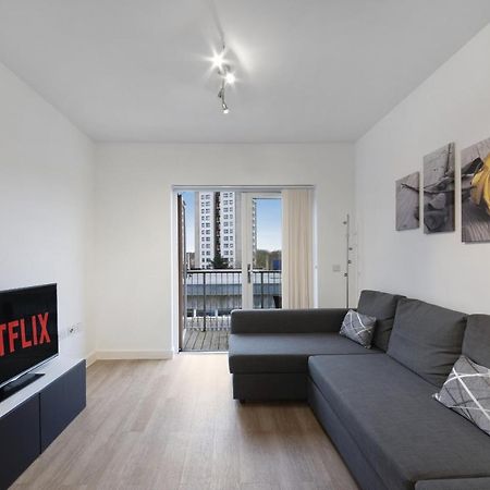 K Suites - Town Centre Hatfield 햇필드 외부 사진
