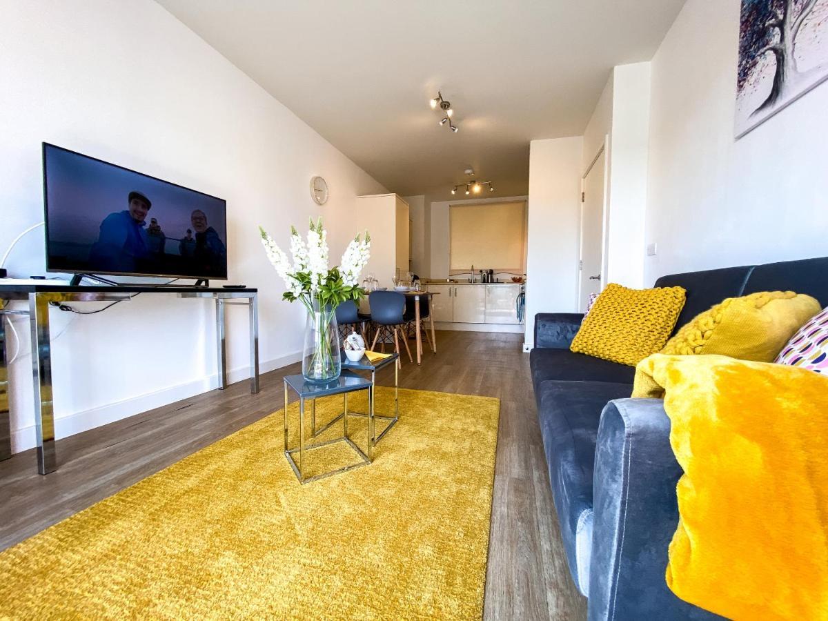 K Suites - Town Centre Hatfield 햇필드 외부 사진