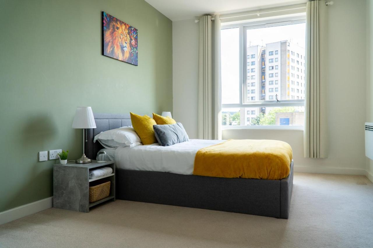 K Suites - Town Centre Hatfield 햇필드 외부 사진