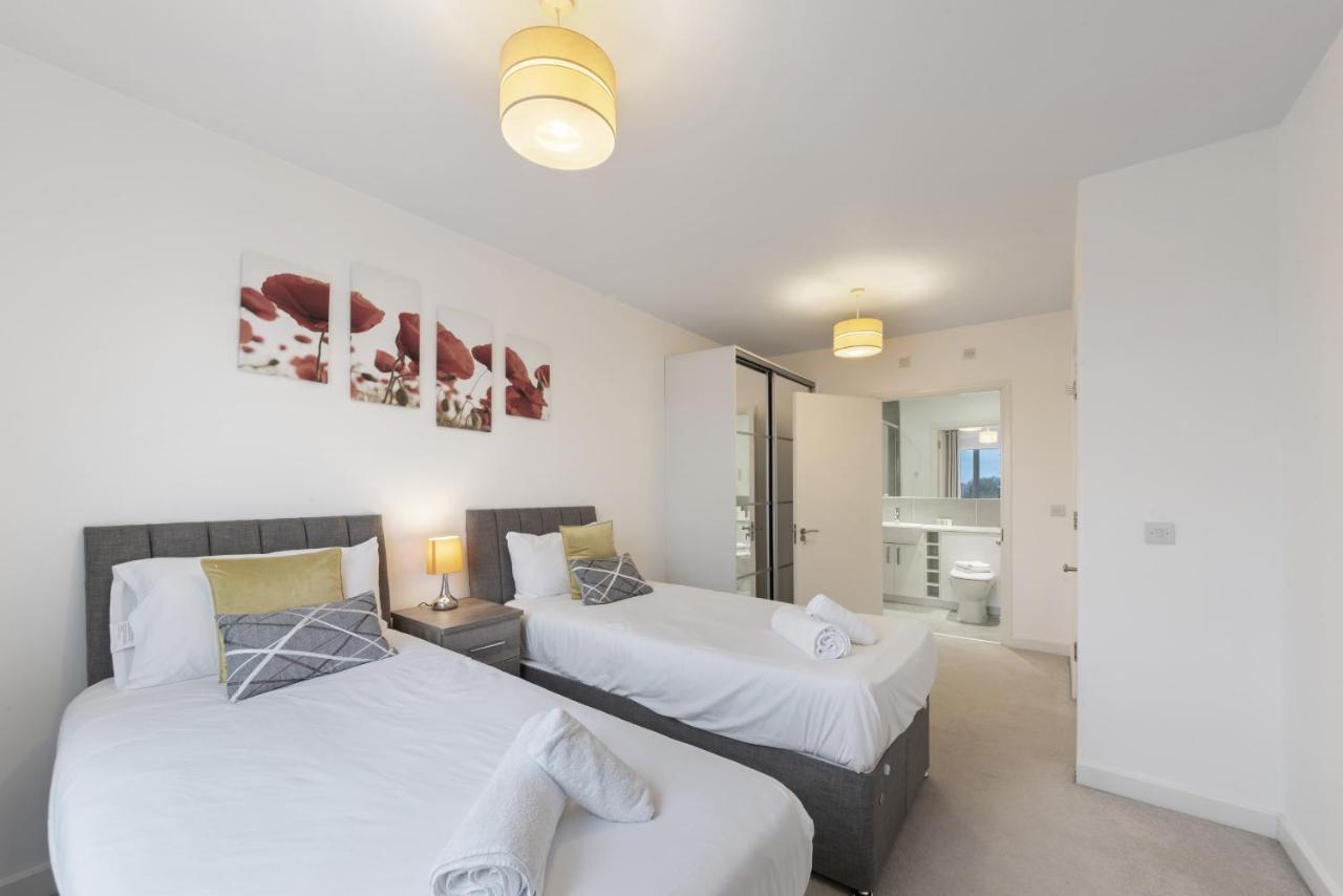 K Suites - Town Centre Hatfield 햇필드 외부 사진